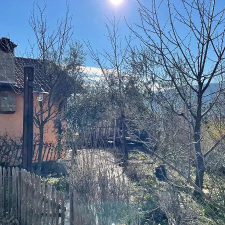 Villa Casa Fiabesca Nell'alta Langa *
